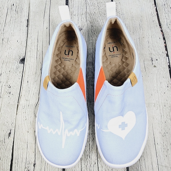 UIN | Stand By Me nurse design comfort lightweight slipon canvas shoes - Picture 4 of 16